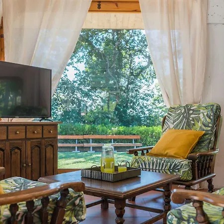 Villa Micol 10 *