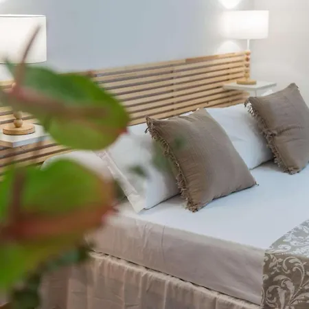 Micol וילה פסארו