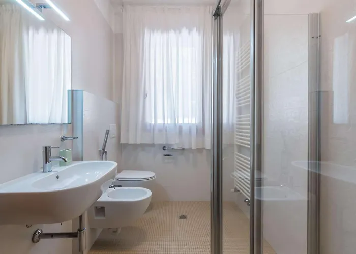 Micol * بيزارو